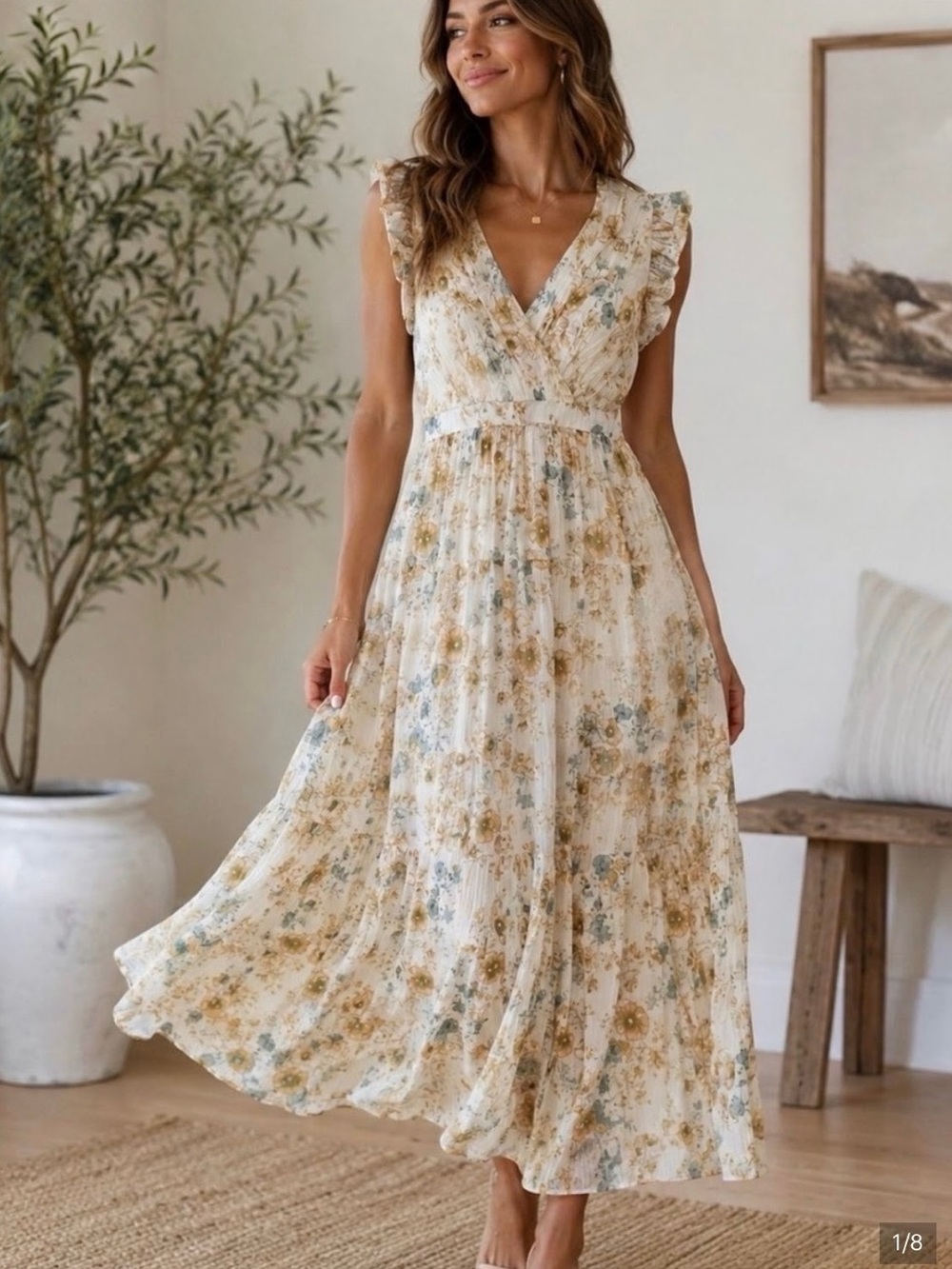 Taylor Women's Floral V-Neck Maxi Dress
Cream Size 6